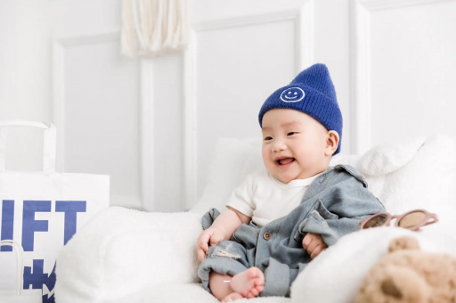 安陆满月宝宝长几斤